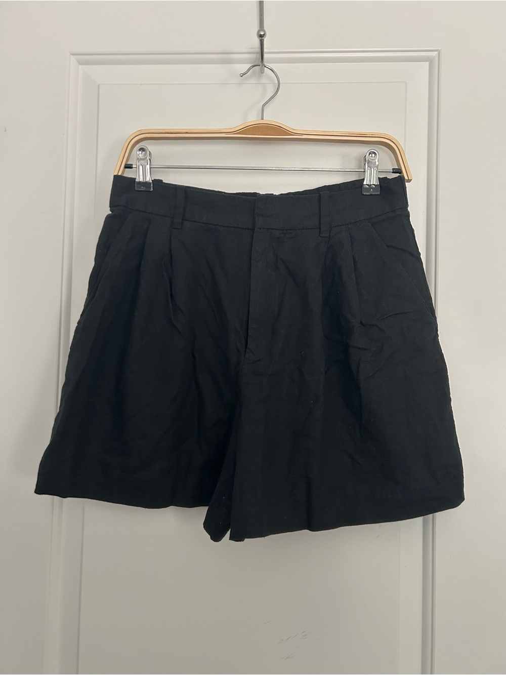 Gap Linen Pleated Shorts Size Small Tall